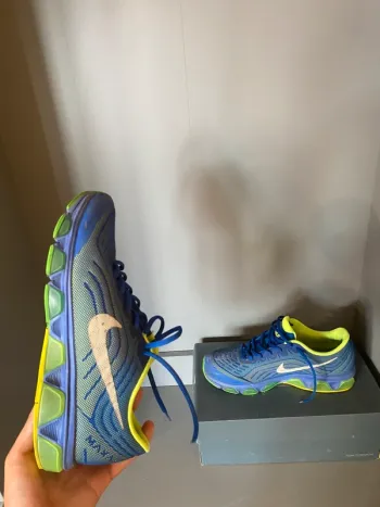 Použité Nike schoenen Maat 42 bike — obrázek 6 z 15
