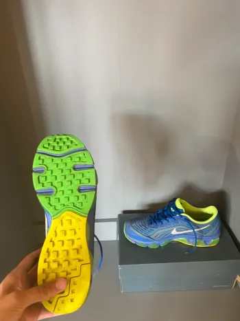 Použité Nike schoenen Maat 42 bike — obrázek 3 z 15