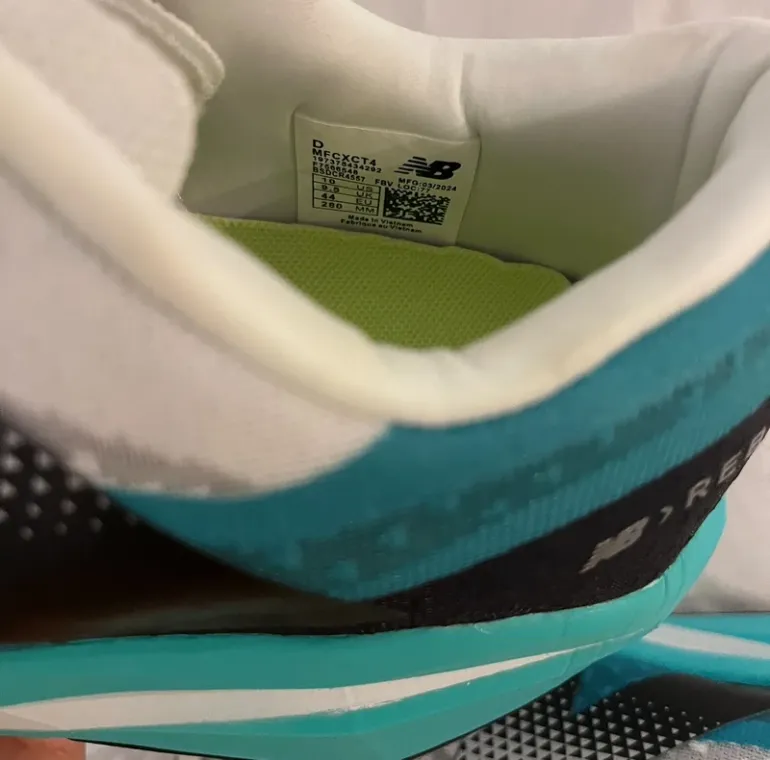 New Balance Rebel v4 bike usato — immagine 3 di 3