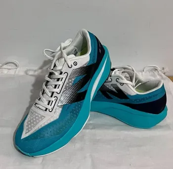 Brugt New Balance Rebel v4 Running Shoes