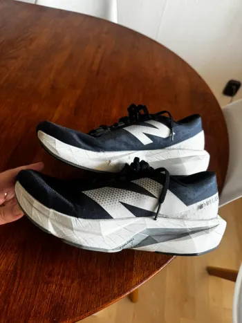 Used New Balance Rabel bike — image 2 of 9