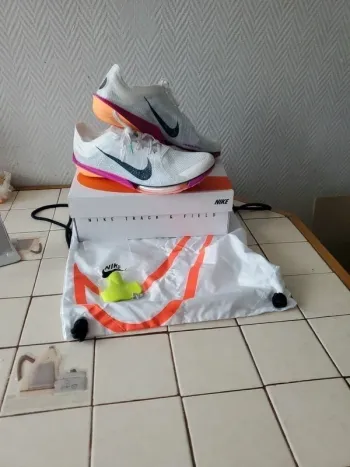 Used Orange Air Zoom Victory 2 Running Shoes