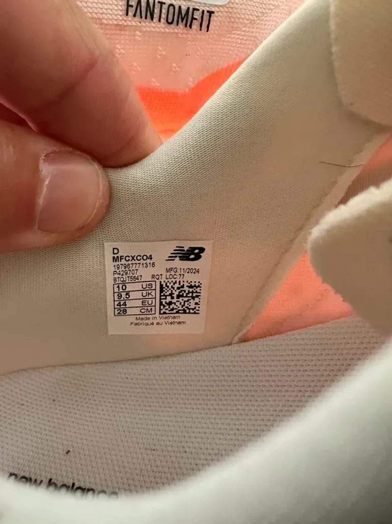 Gebrauchtes New Balance Revel V4 bike — Bild 7 von 7