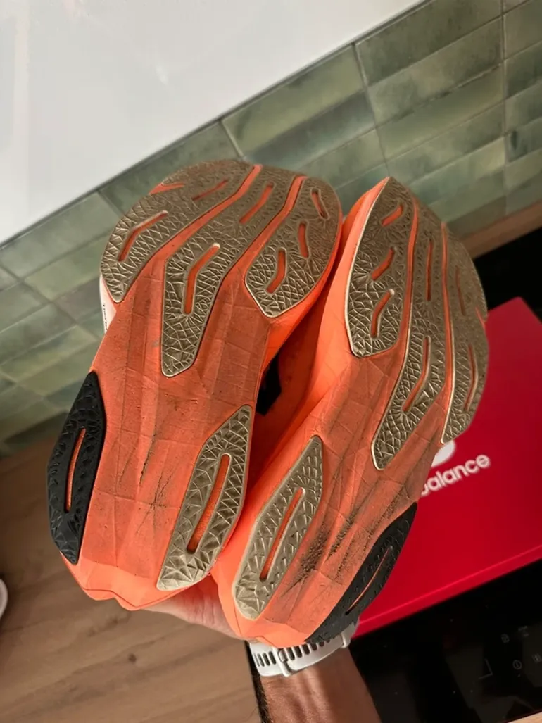 Gebrauchtes New Balance Revel V4 bike — Bild 5 von 7