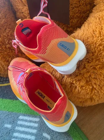 Tweedehands Hoka Cielo X1 bike — afbeelding 3 van 7