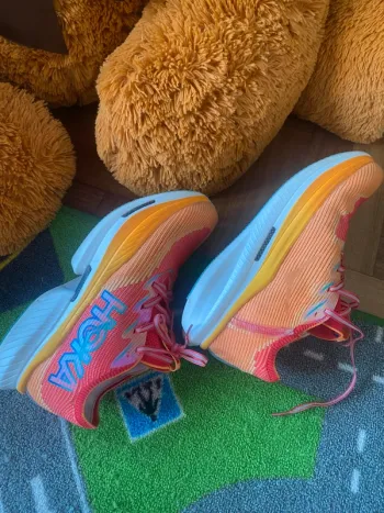 Tweedehands Hoka Cielo X1 bike — afbeelding 6 van 7