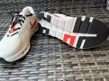 Brugt On Running On Laufschuhe 42 bike — billede 5 af 8