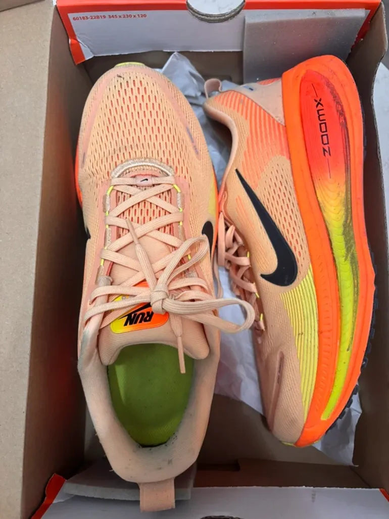 Tweedehands Nike Vomero 18 bike — afbeelding 5 van 6