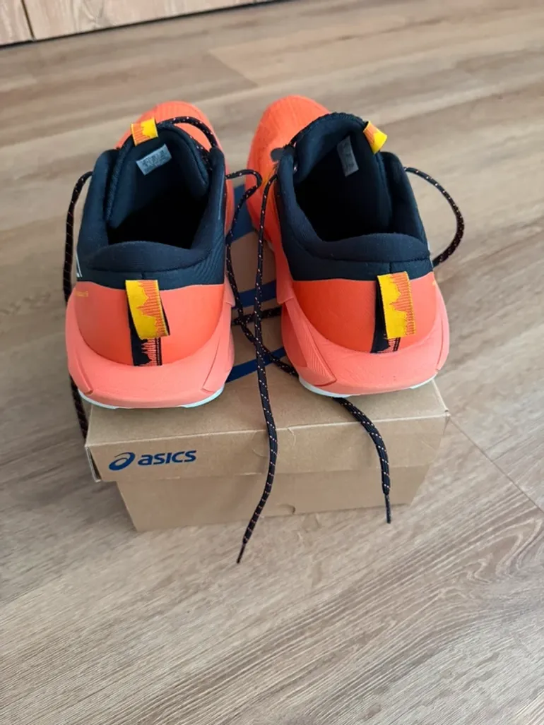 Tweedehands Asics Trabuco 13 bike — afbeelding 4 van 13