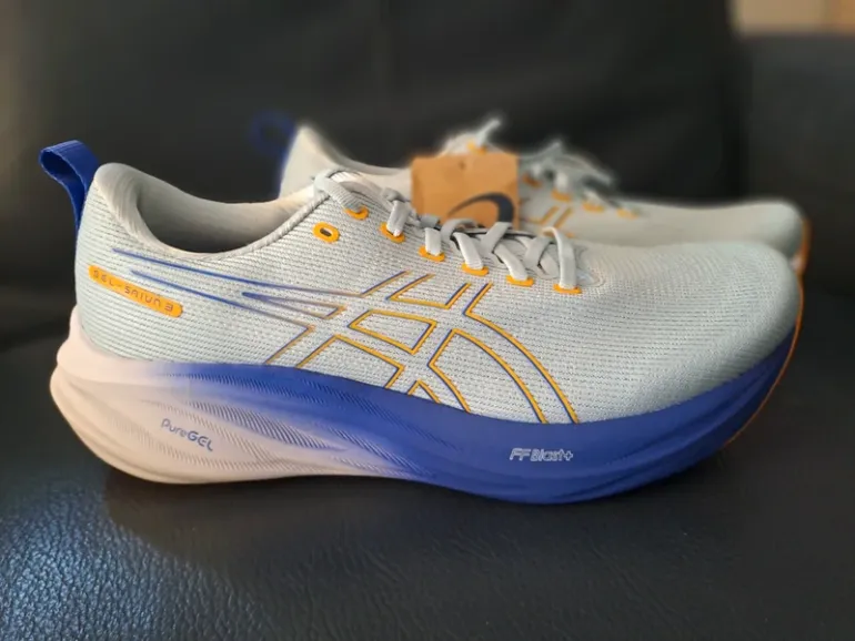 Asics Gel Saiun 3 bike d'occasion — image 2 sur 12