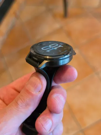Garmin Venu 4 bike d'occasion — image 5 sur 6