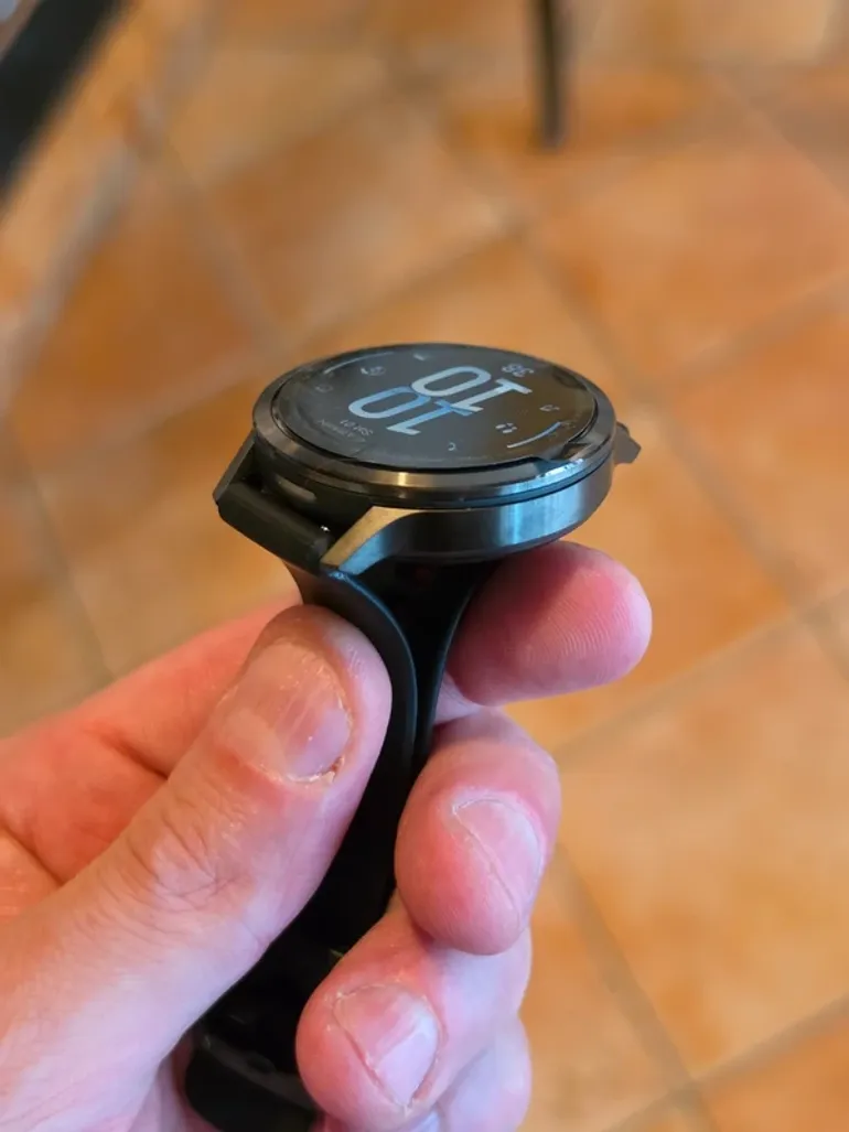 Garmin Venu 4 bike d'occasion — image 5 sur 6