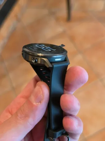 Garmin Venu 4 bike d'occasion — image 4 sur 6