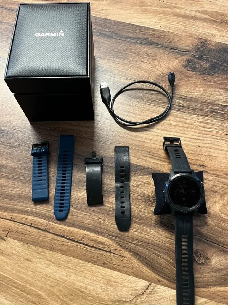Used Garmin Fenix 5 Plus Sapphire bike — image 2 of 4