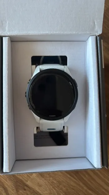Used Garmin Forerunner 265 Music bike — image 2 of 2