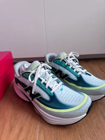 Gebrauchtes New Balance Ellipse v1 bike — Bild 7 von 9