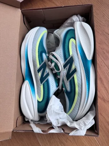 Gebrauchtes New Balance Ellipse v1 bike — Bild 6 von 9