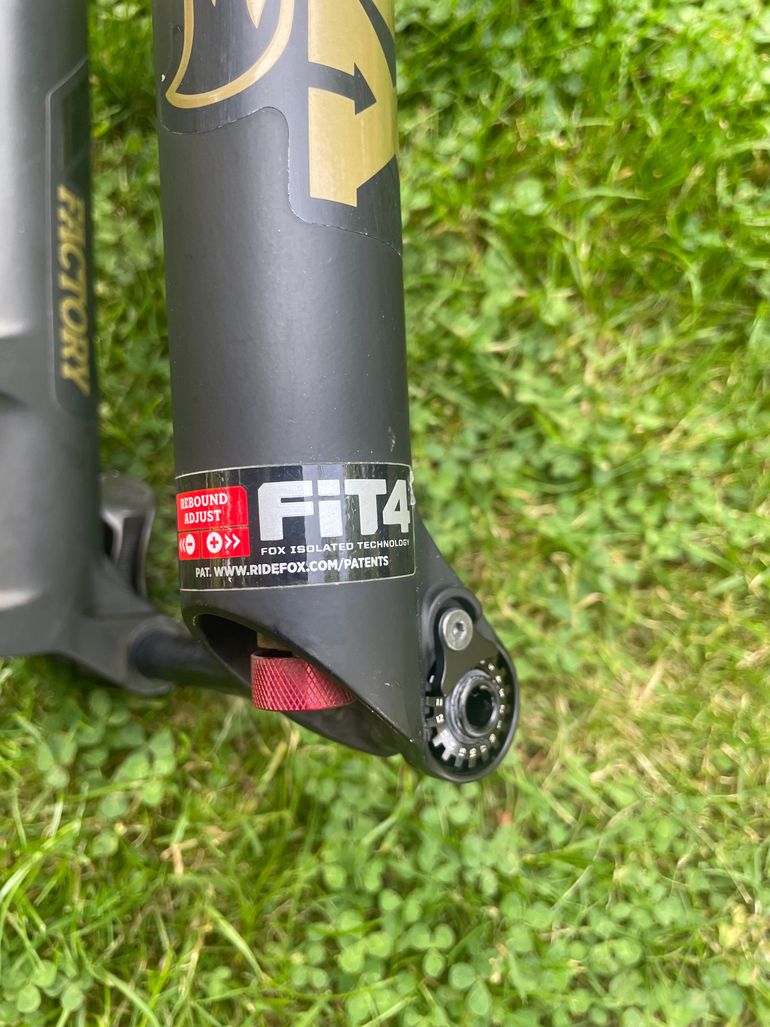 Brugt Fox 34 Factory Fork 2024 bike — billede 7 af 9