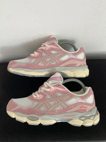 Tweedehands Asics Gel NYC bike — afbeelding 2 van 8