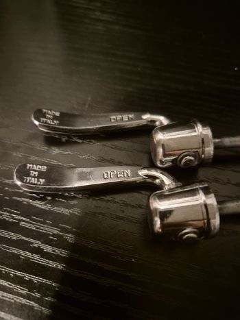 Used Campagnolo Quick Release bike — image 2 of 3
