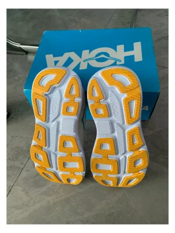 Used Hoka Bondi 9 bike — image 2 of 5