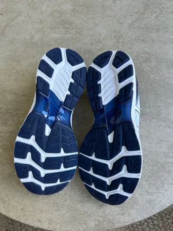 Used Asics Gel Kayano 27 bike — image 5 of 5