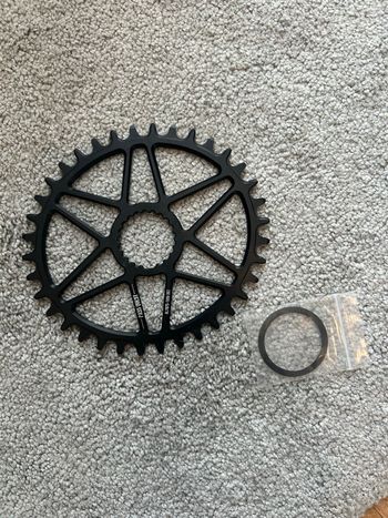 Used univers carbone Carbone 36T Chainring Drivetrain & Pedals