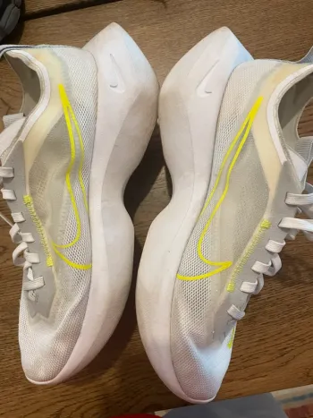 Used Nike Vista Lite Running Shoes