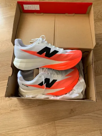 Used New Balance Supercomp Elite V5 Running Shoes