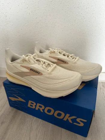 Used Brooks Revel 9 bike — image 4 of 6