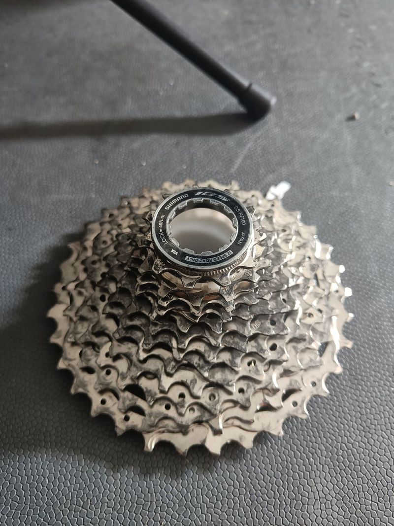 Brugt Shimano 105 12S 11-34 Cassette 2023 Drivetrain & Pedals