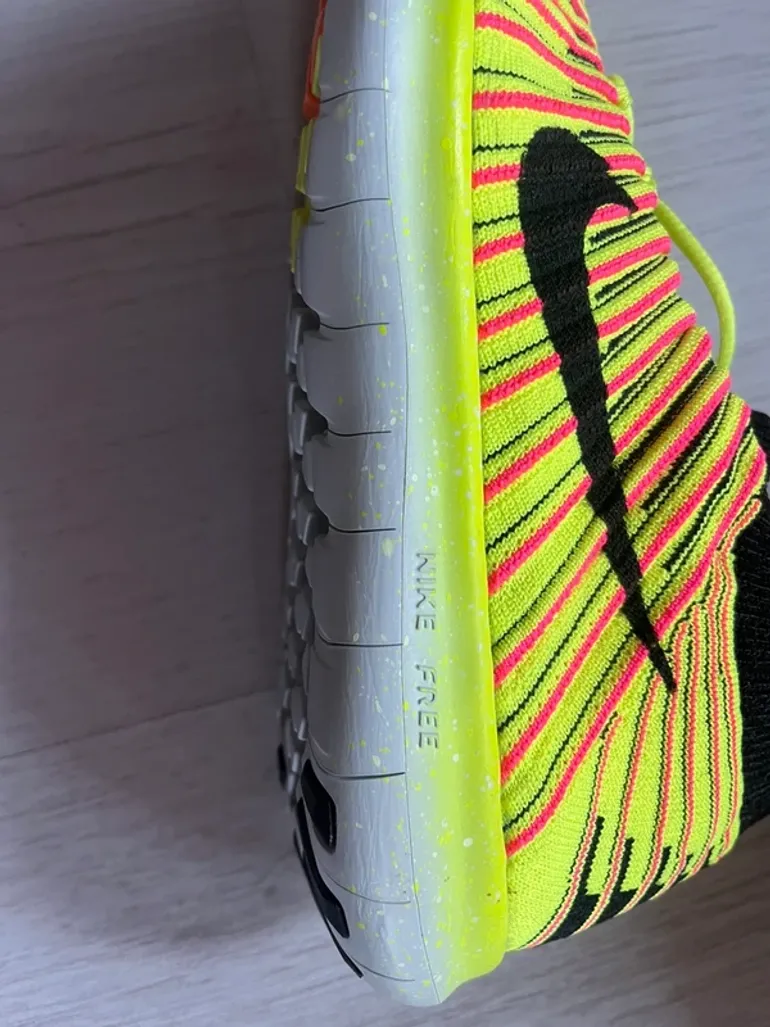 Tweedehands Nike Free RN Motion Flyknit bike — afbeelding 5 van 7