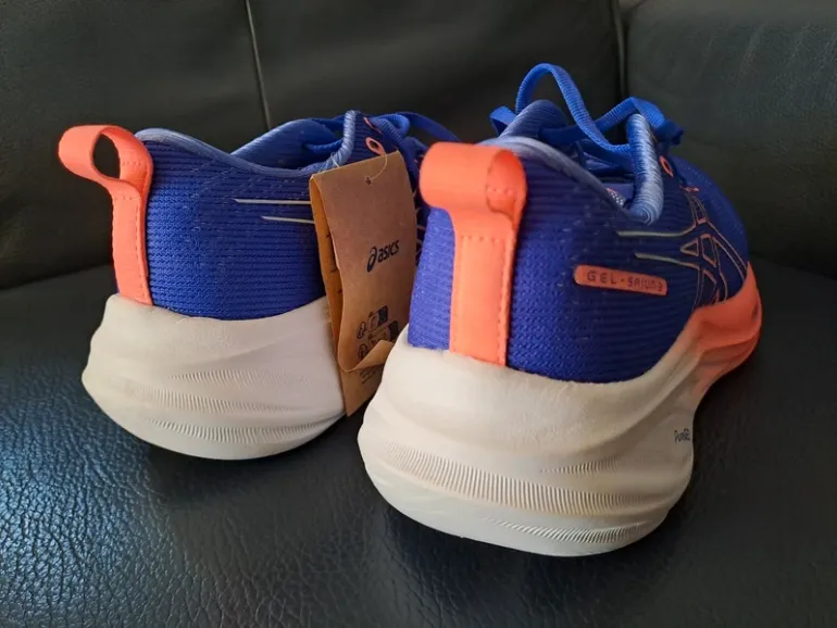 Asics Gel-Saiun 3 bike d'occasion — image 7 sur 13