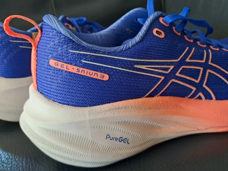 Asics Gel-Saiun 3 bike d'occasion — image 8 sur 13