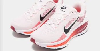 Used Nike Vomero 18 Running Shoes