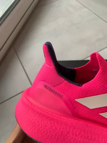 Used Adidas Ultra boost bike — image 5 of 8