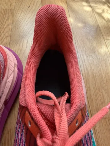 Used Hoka Mafate Speed 4 bike — image 9 of 14