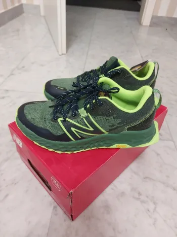 New Balance Sportschuhe bike d'occasion — image 3 sur 3