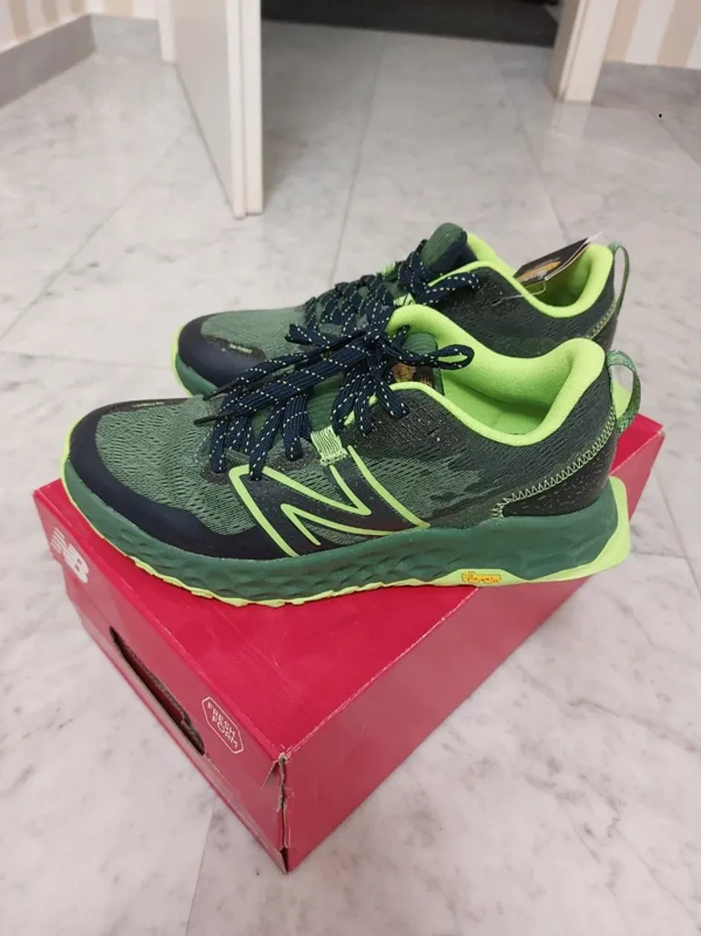 New Balance Sportschuhe bike d'occasion — image 3 sur 3