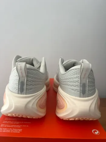 Použité Nike Vomero Plus bike — obrázek 6 z 11