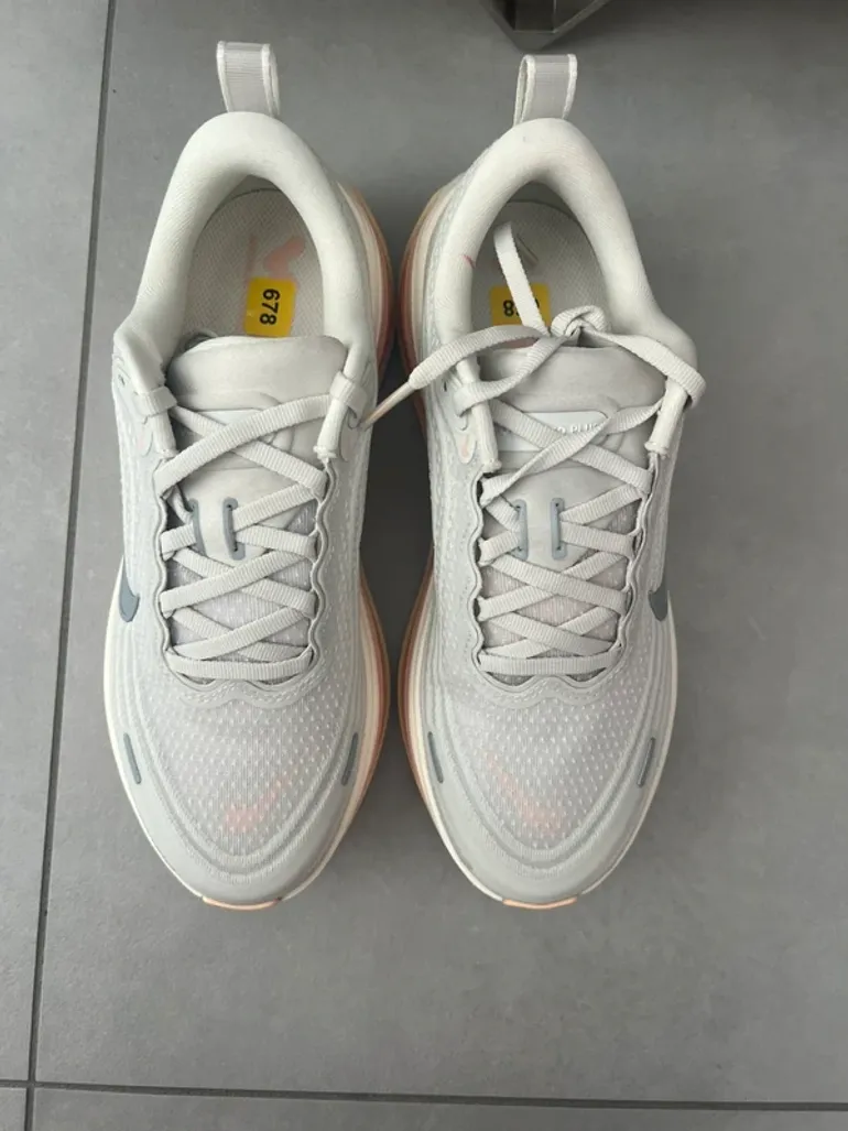 Použité Nike Vomero Plus bike — obrázek 7 z 11