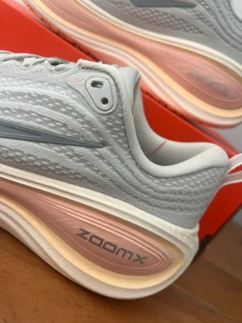 Použité Nike Vomero Plus bike — obrázek 4 z 11