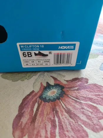 Used Hoka Sneakers bike — image 6 of 6