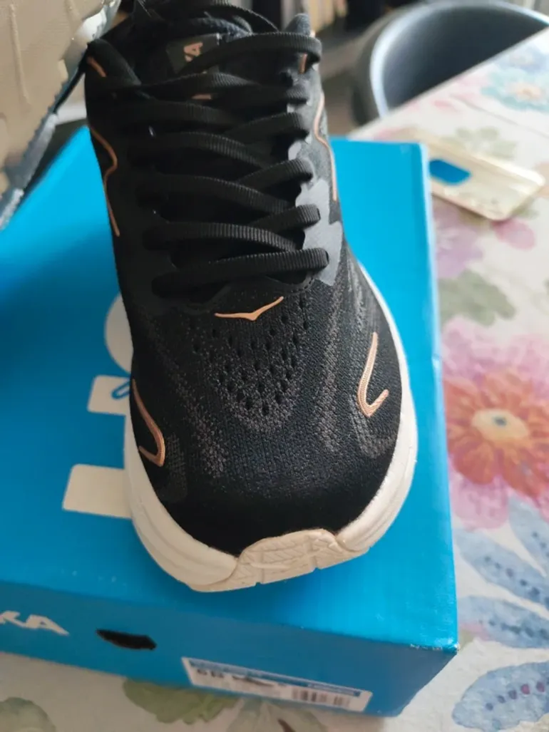 Used Hoka Sneakers bike — image 5 of 6