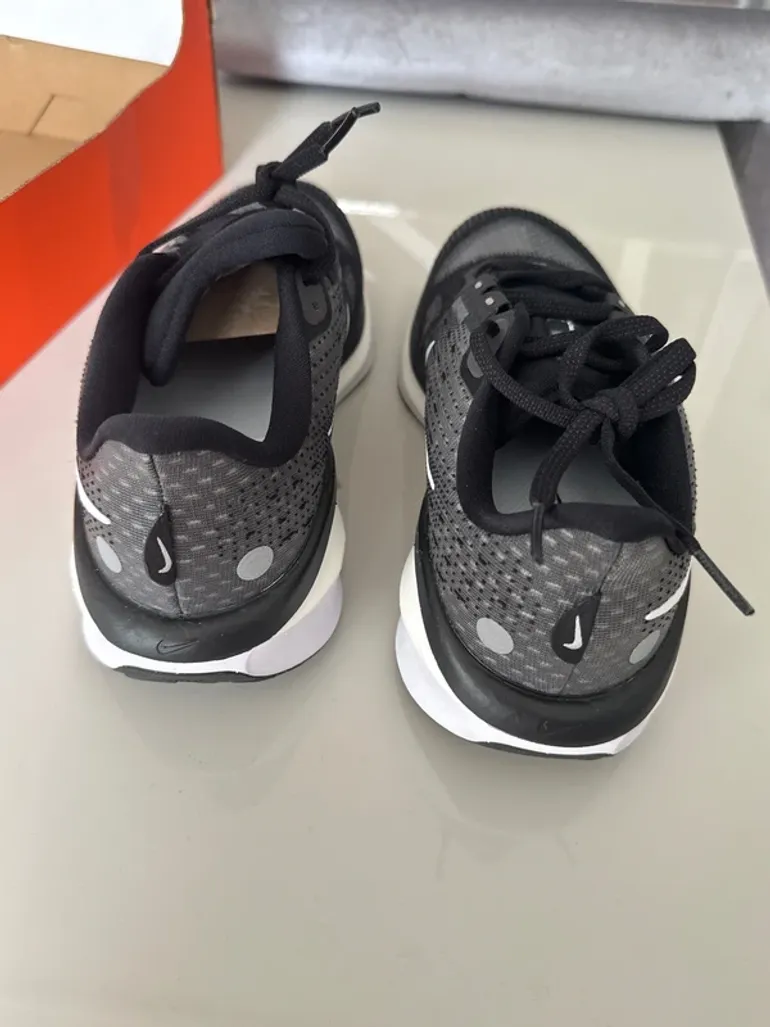 Nike Vomero 17 bike d'occasion — image 10 sur 12