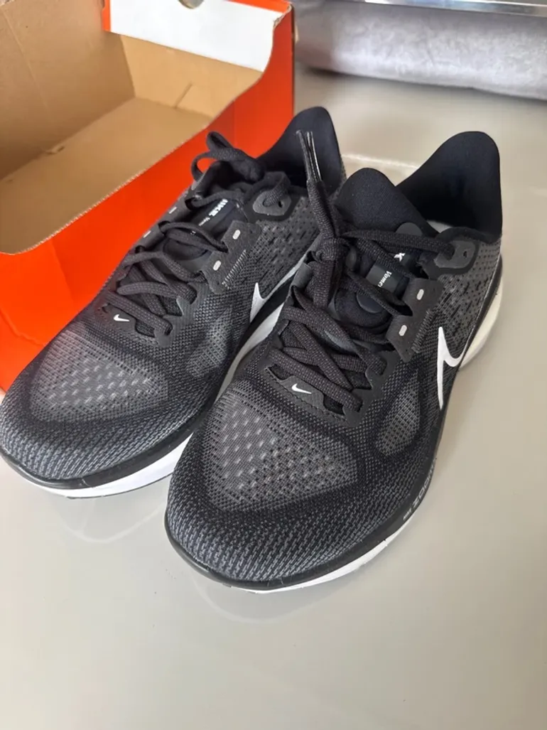 Nike Vomero 17 bike d'occasion — image 2 sur 12