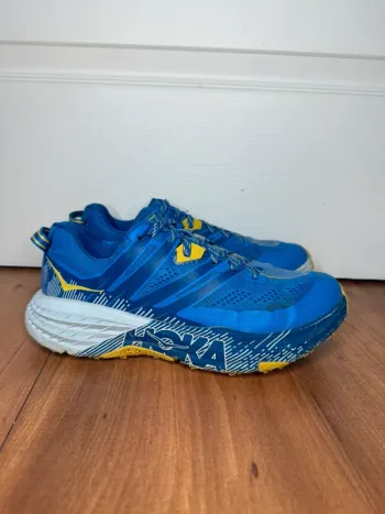 Käytetty Hoka Speedgoat 3 Running Shoes