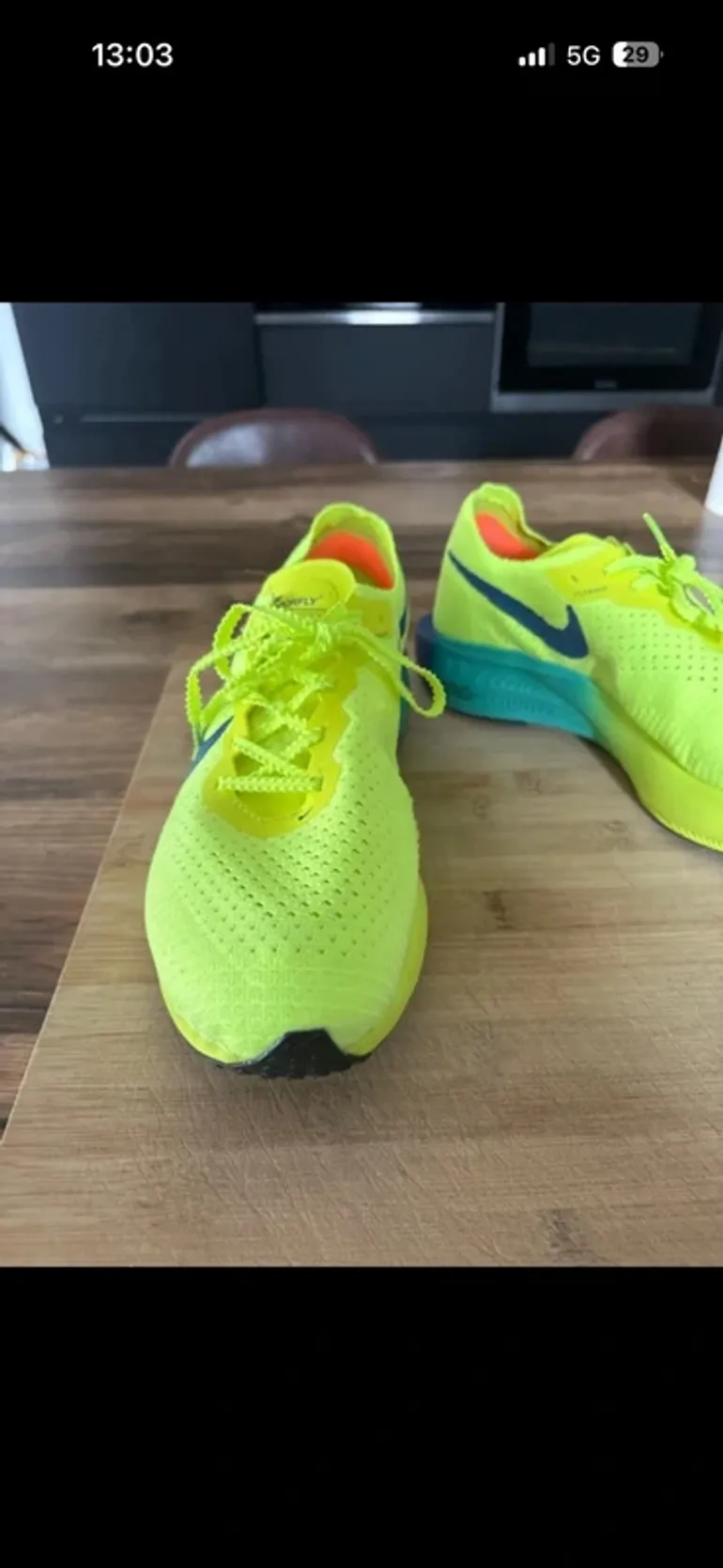 Used 100% Vaporfly 3 bike — image 3 of 8