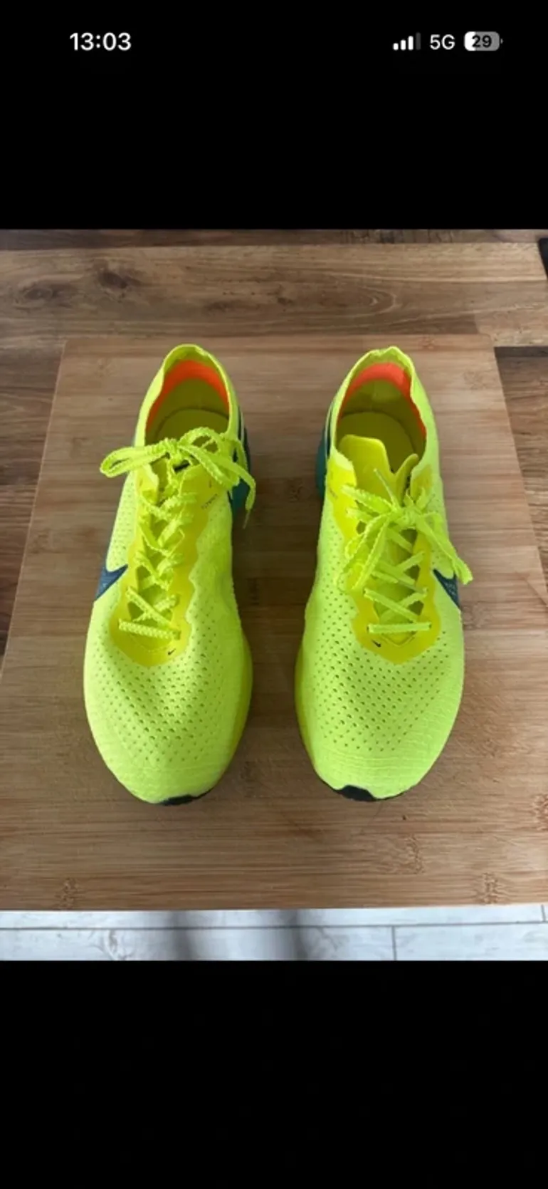 Used 100% Vaporfly 3 bike — image 2 of 8
