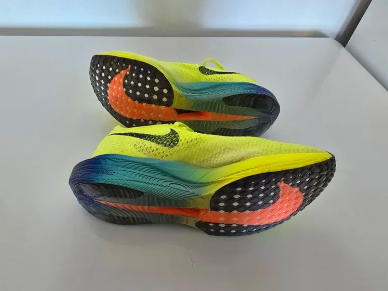 Gebrauchtes Nike ZoomX Vaporfly Next% 3 bike — Bild 4 von 5
